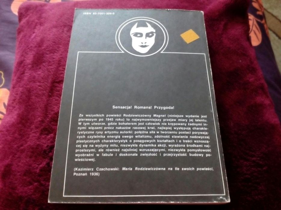 Książka ,,Magnat'' autorka Maria Rodziewiczówna.