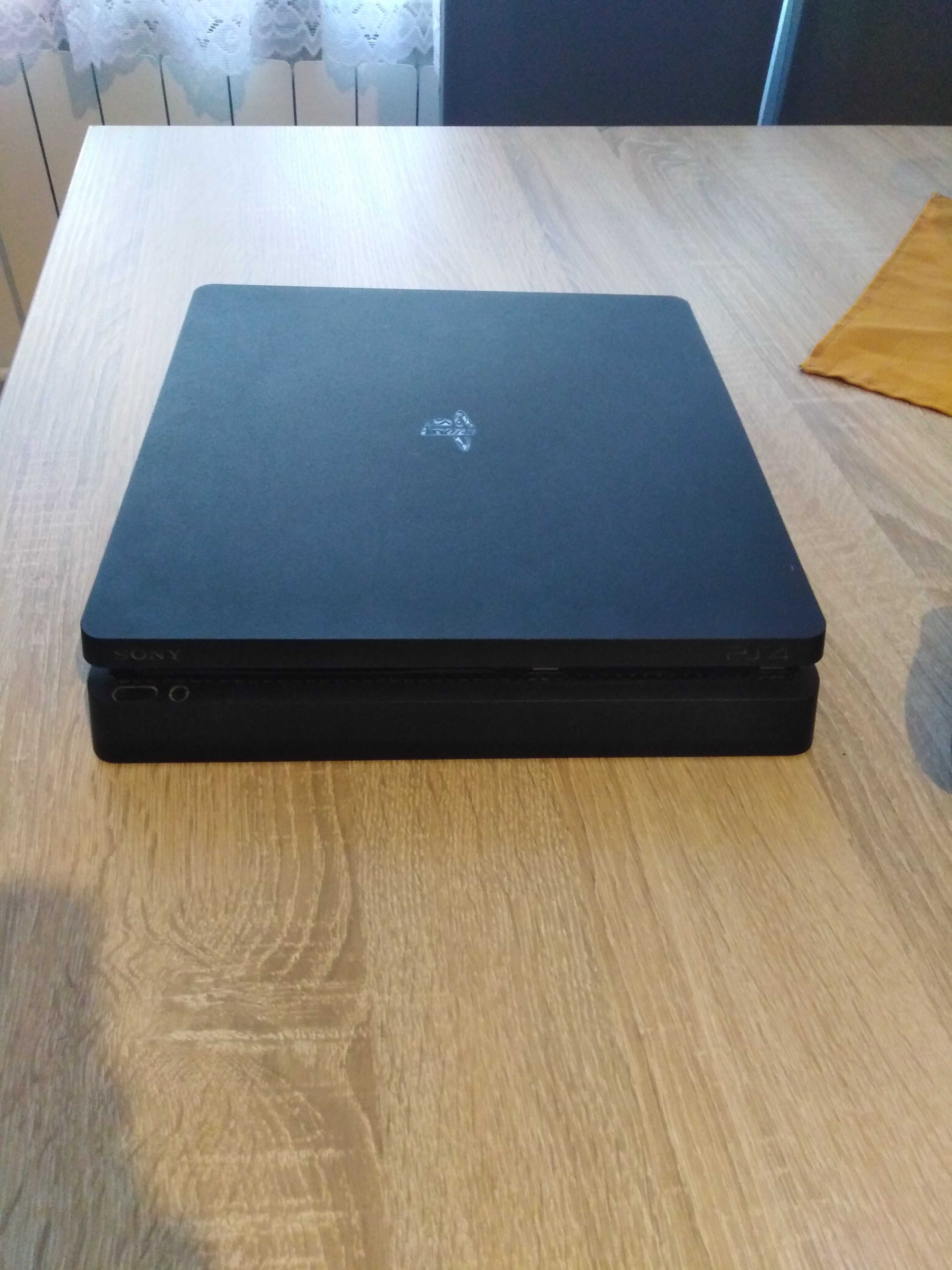 PS4 SLIM 500GB +Pad