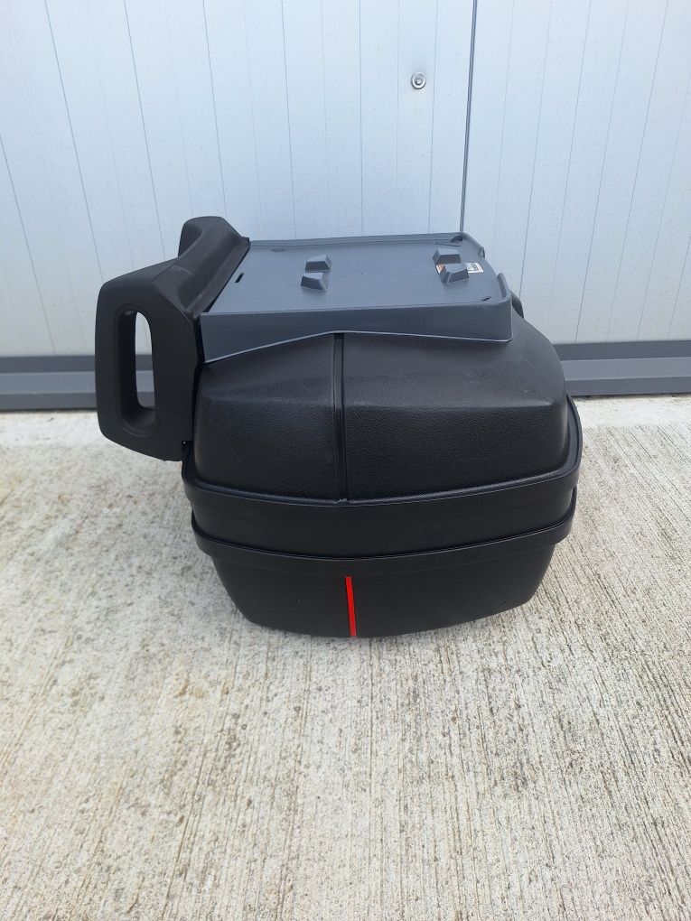 Kufer centralny Givi E45(monokey)+Oparcie dla pasażera+1 kluczyk