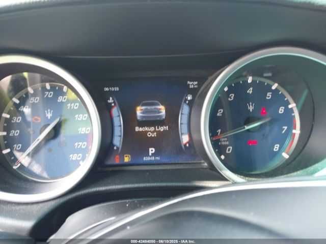MASERATI Ghilbi 2015