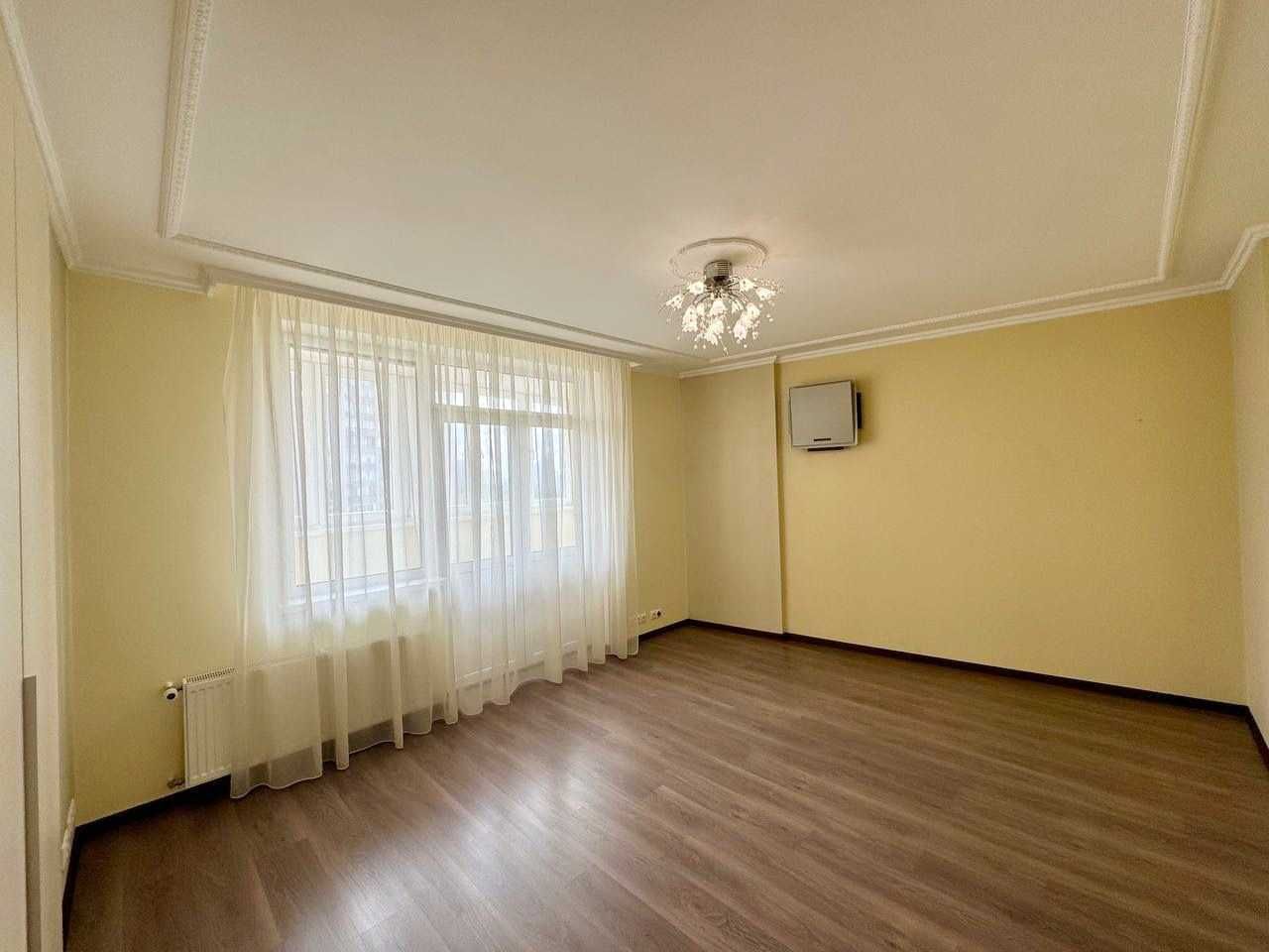 4к квартира 147 кв.м на Окіпної 10, Лівобережна 10 хв.