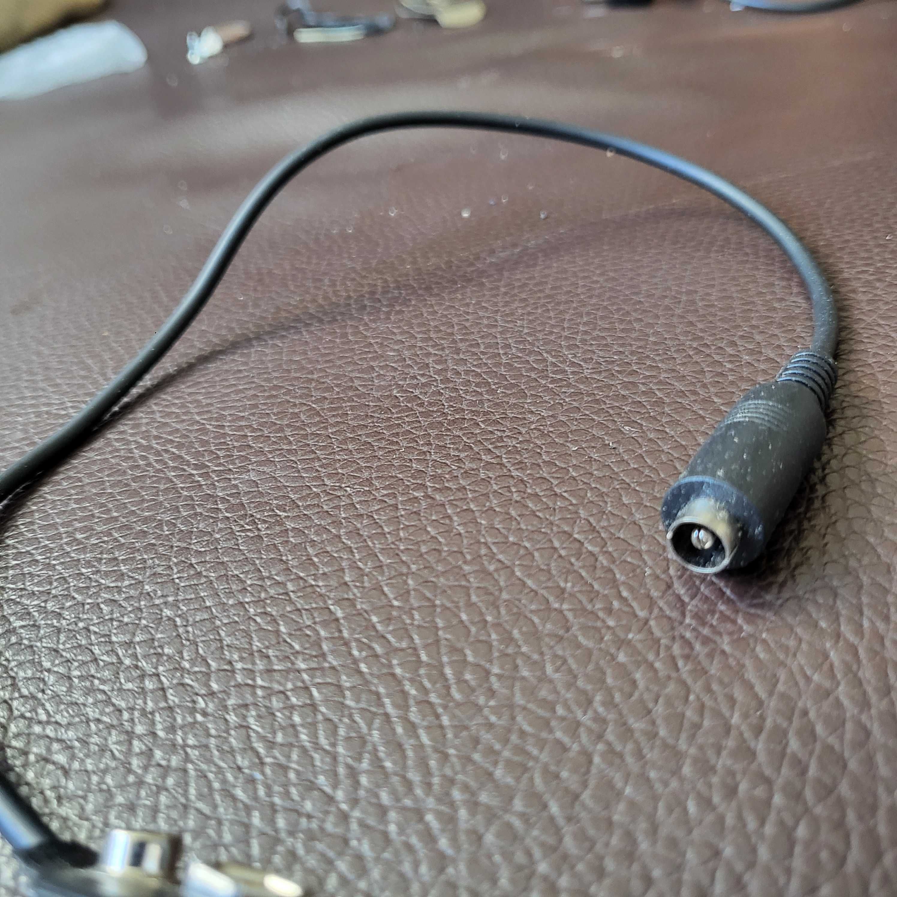 Vários cabos audio adaptadores DC jack bateria