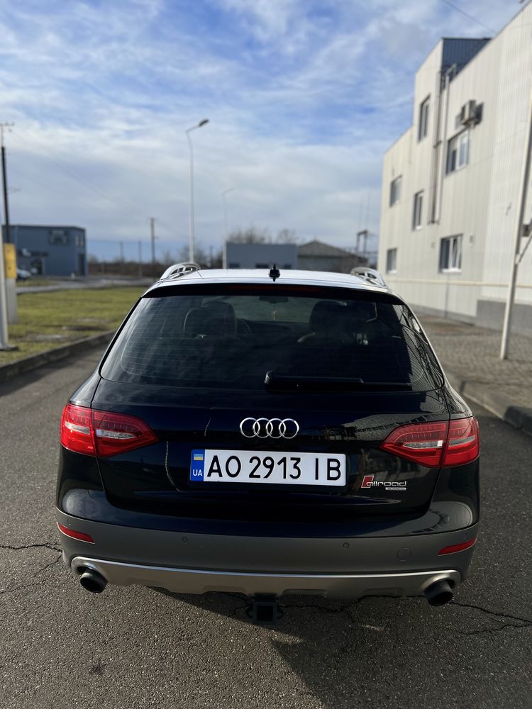 Продам свіжопригнану Audi A4 Allroad 2013