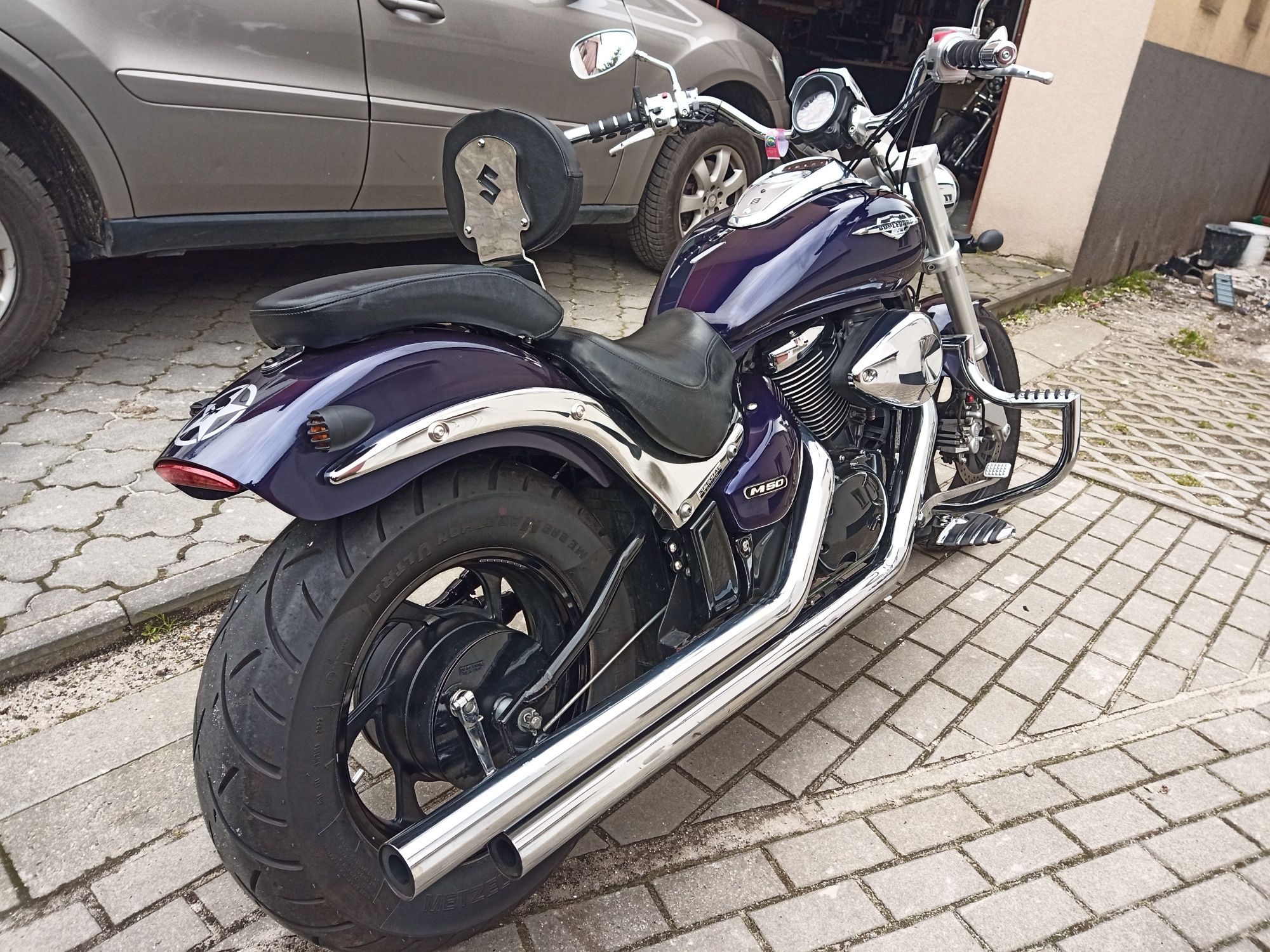 Suzuki Boulevard Intruder M50