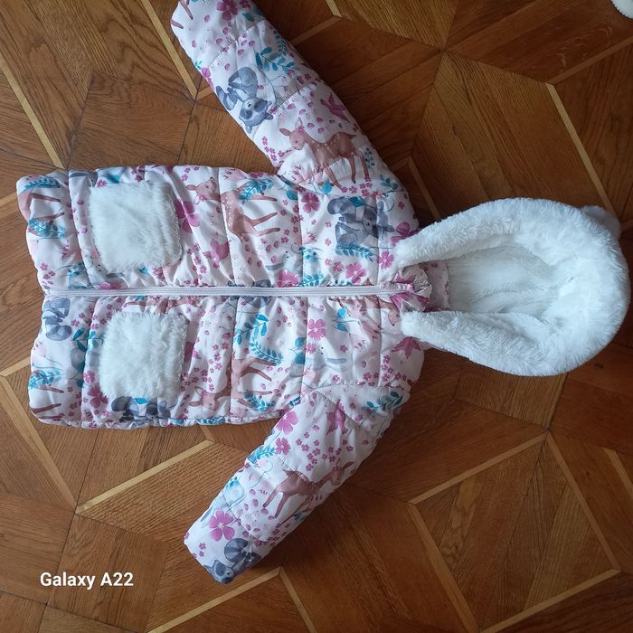 Куртка зимова для дівчинки 104р