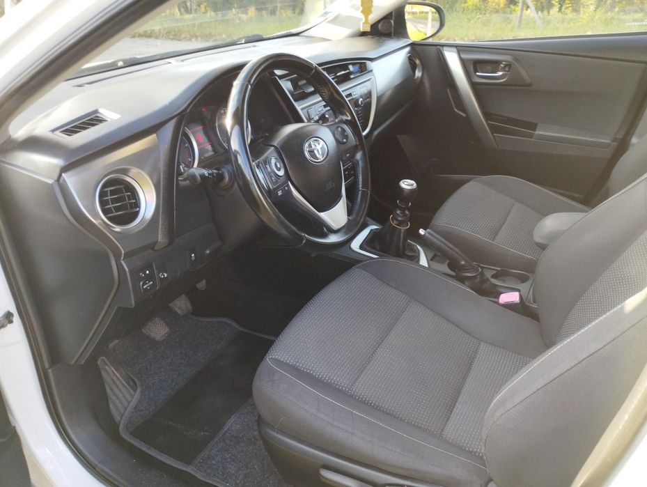 Toyota Auris 1.4D4D 145000km 2014