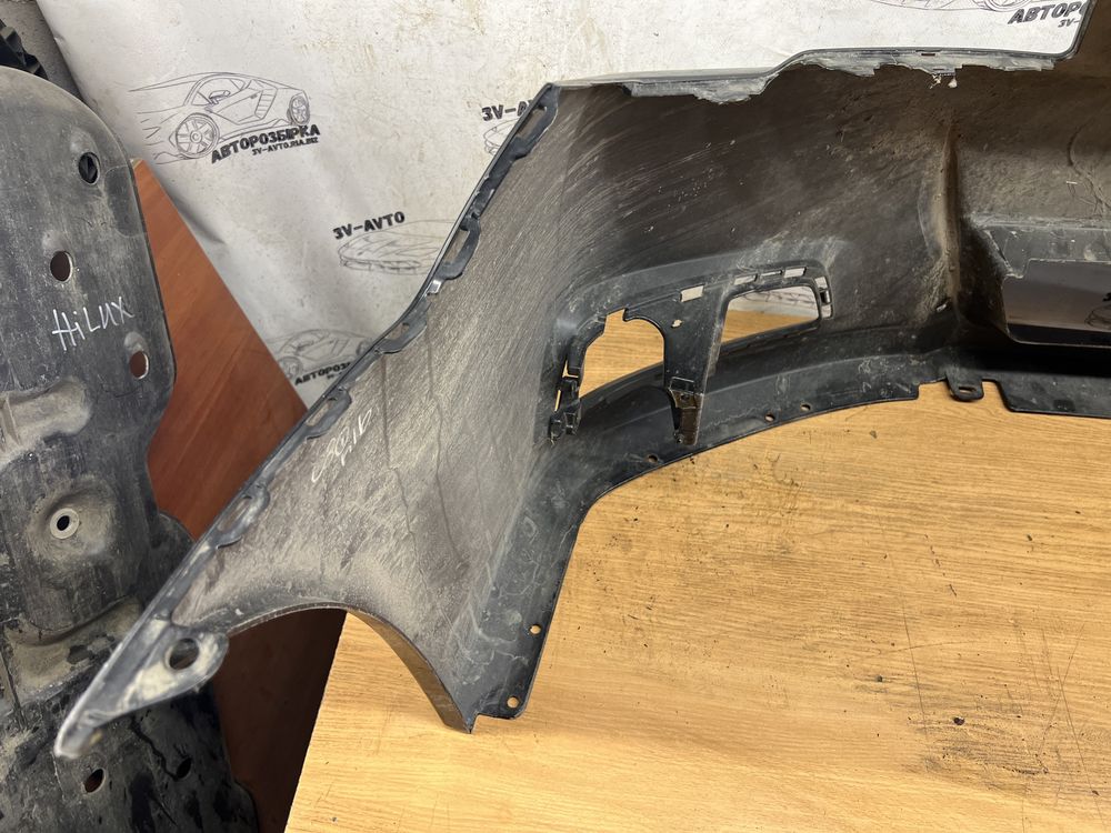 Бампер передній передний Subaru Legacy Bm Br usa 57704aj08a 2009-2015