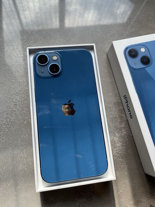 iPhone 13, 128 GB.