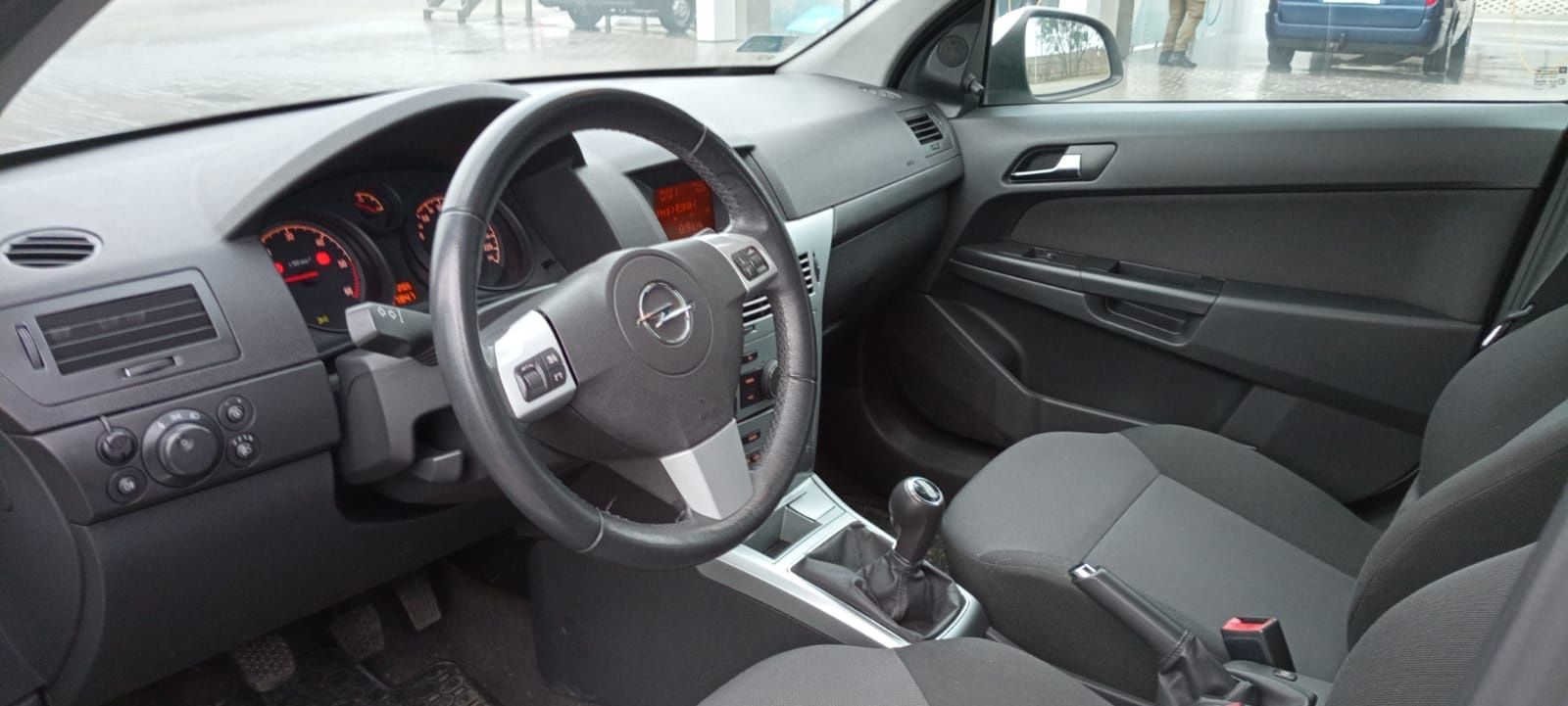 Opel Astra 2012r 1.7CDTi 110KM Doinwestowany