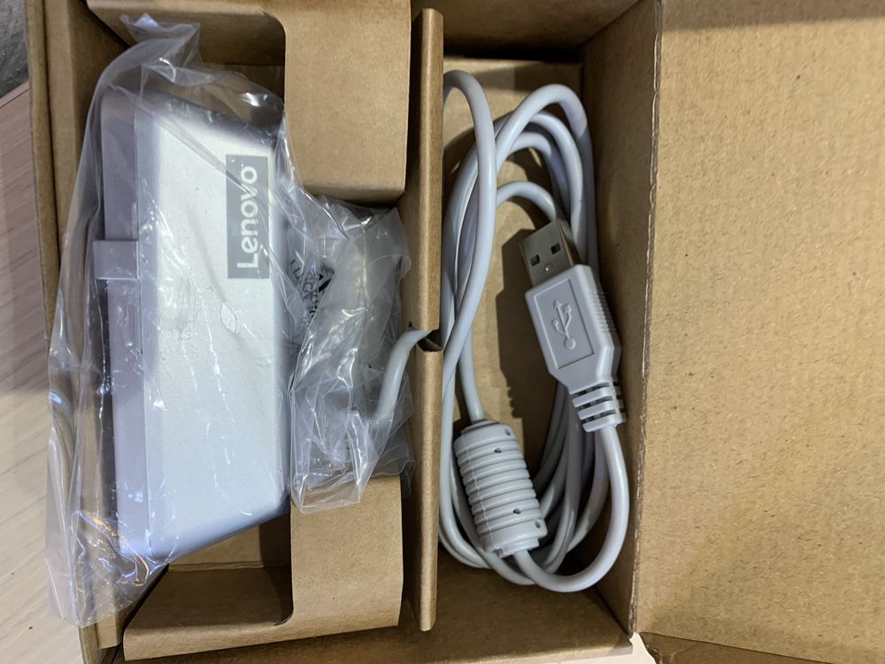 Kamerka internetowa Lenovo 300 FHD Webcam plus sluchawki Encorepro 525
