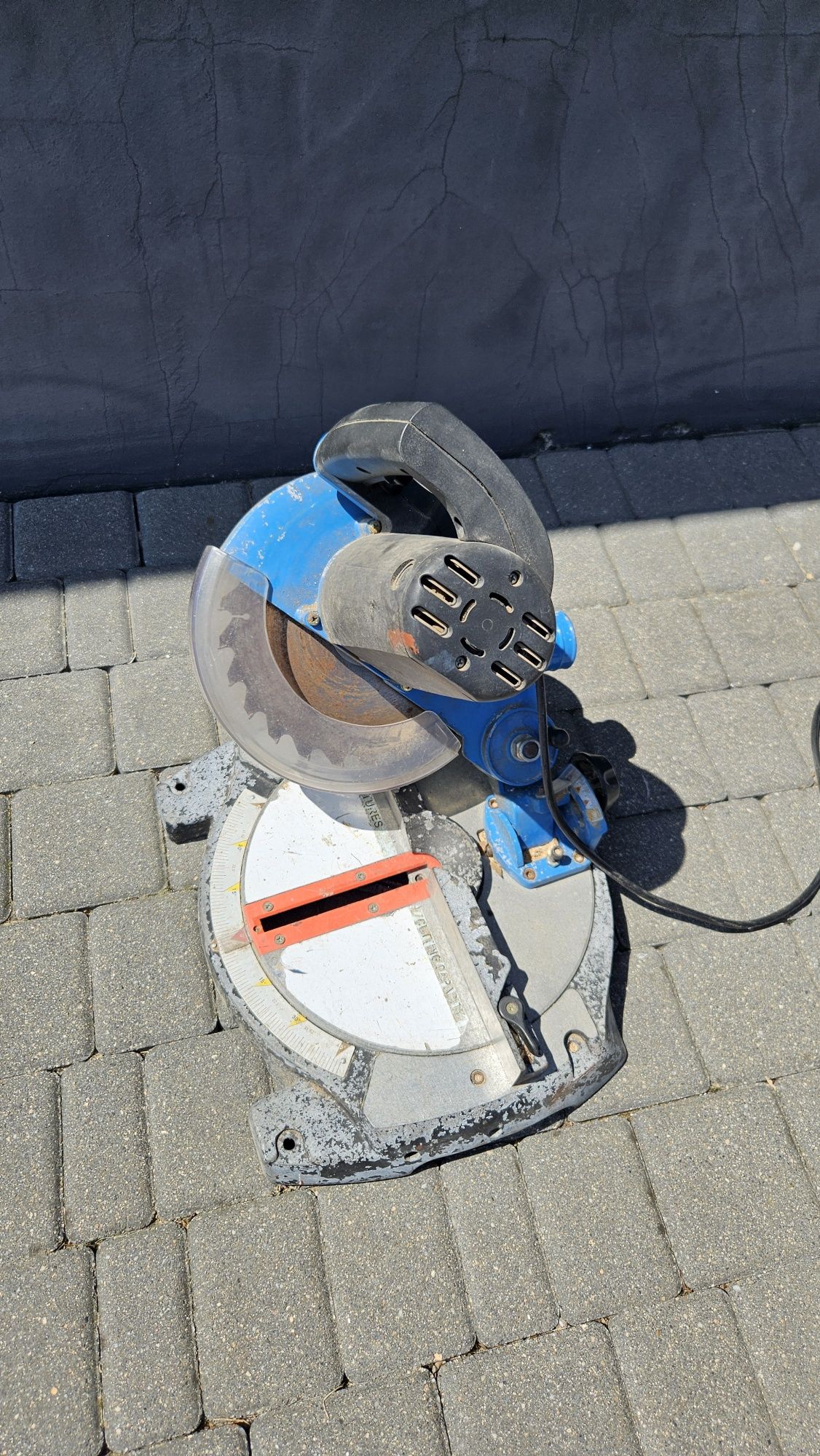 Piła ukośnica Serva KG220A Sweden 800W pilarka ukosowa