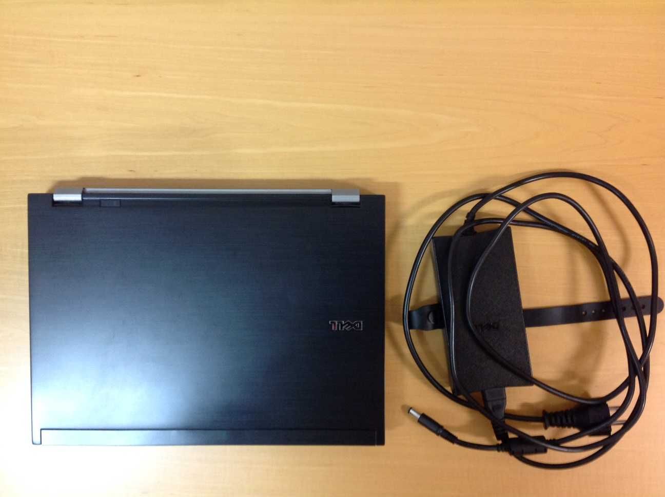 Computador portátil Dell Latitude E6400 + carregador (c/portes)