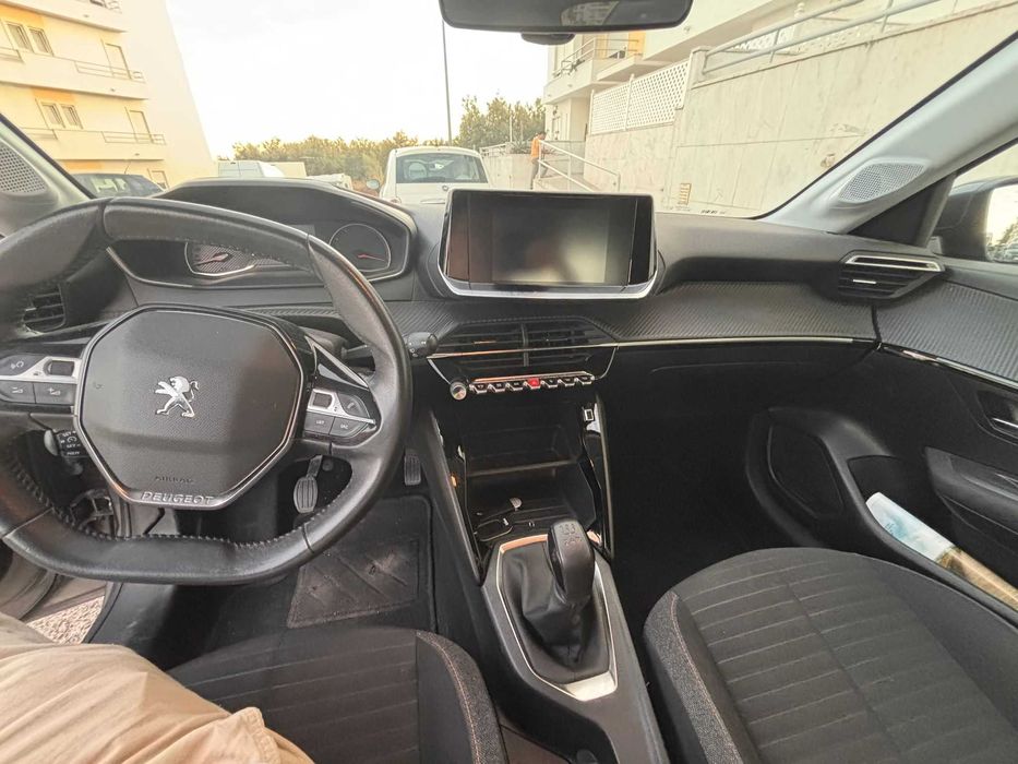 Peugeot 208 gasolina