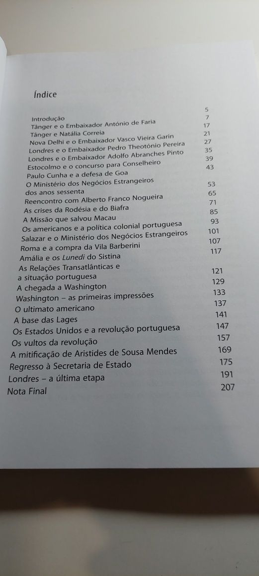 Uma Autobiografia Disfarçada - João Hall Themido