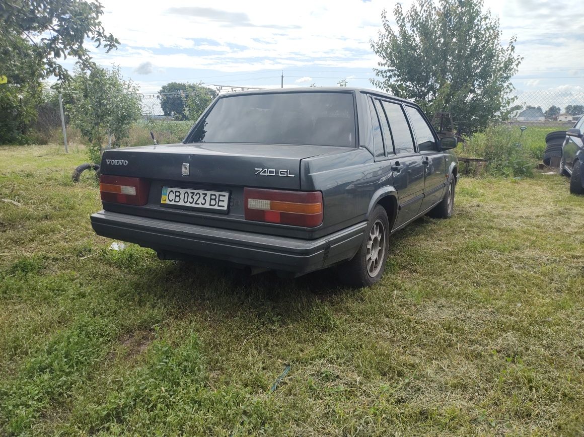 Автомобіль Volvo 740 Gl