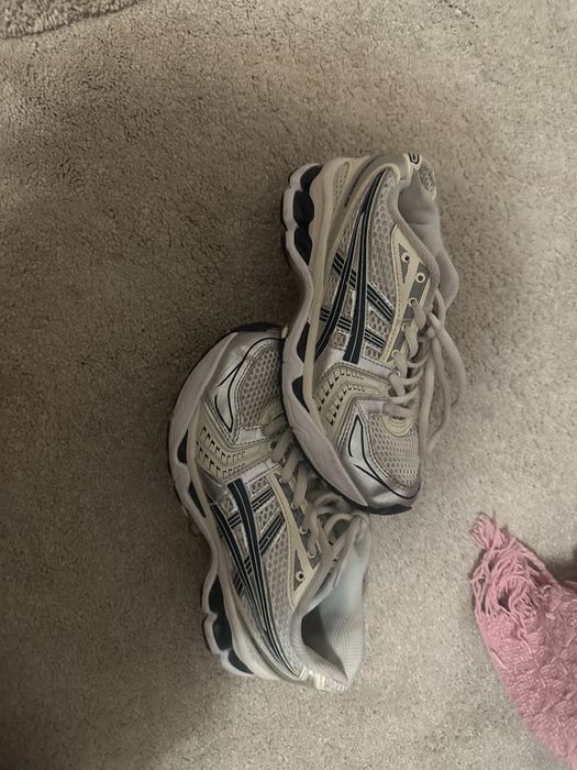 Продам  кросівки asics 36