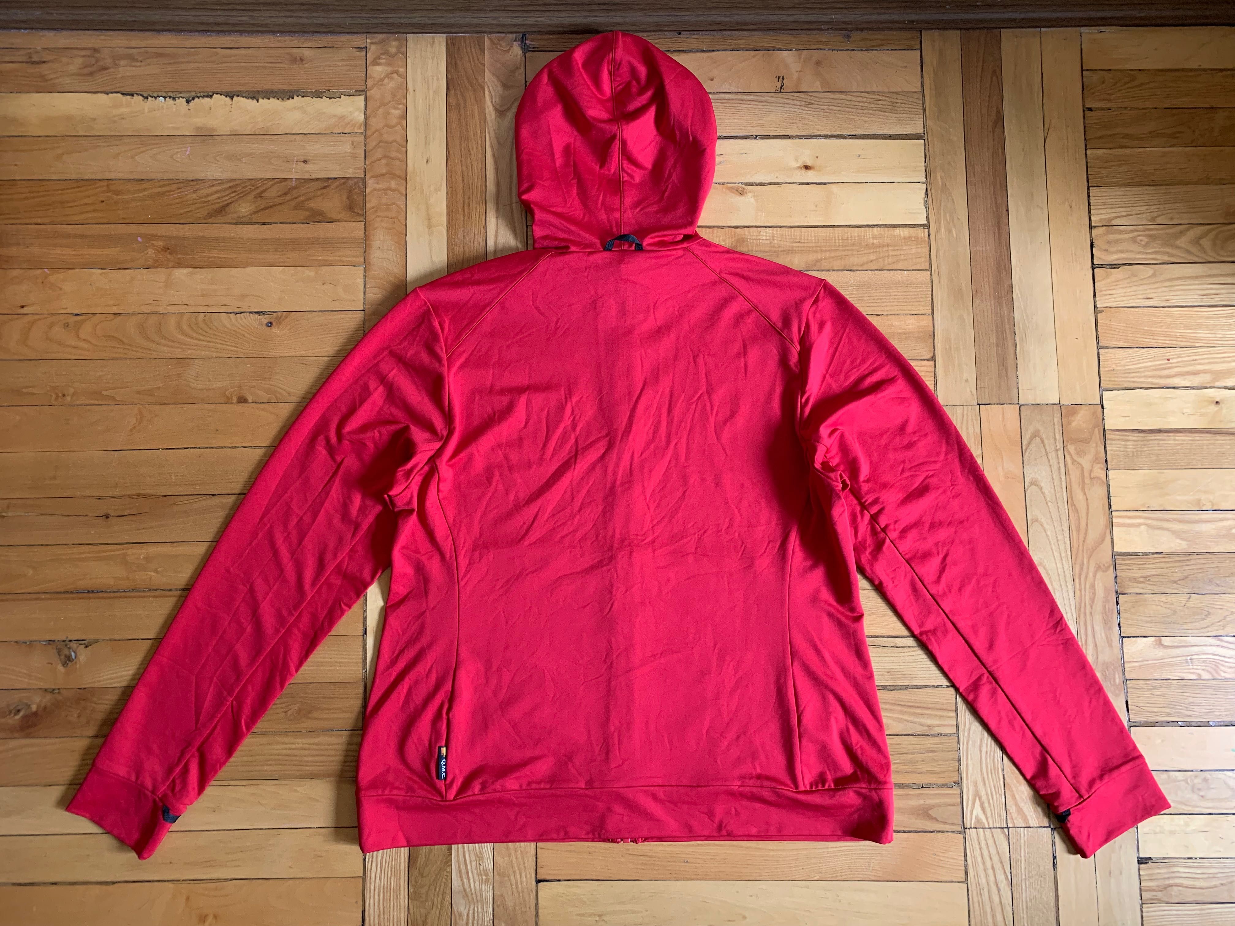 Классная как новая женская спортивная кофта Jack Wolfskin оригинал