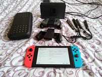 Konsola Nintendo Switch + joy cony + 128 GB + etui + handgripy + kable