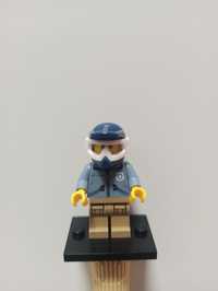 Figurka Lego City Mountain Police - Officer Male, Dirt Bike cty0830