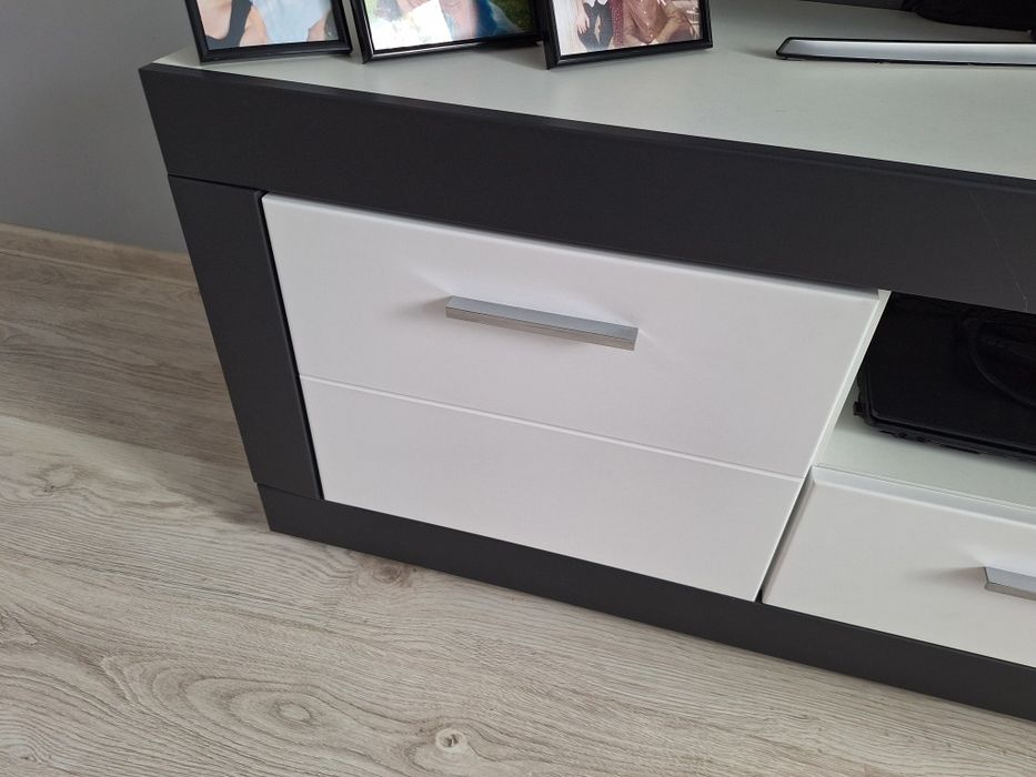 Szafka RTV Agata Meble Gray
