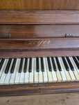 Pianino Geyer stare