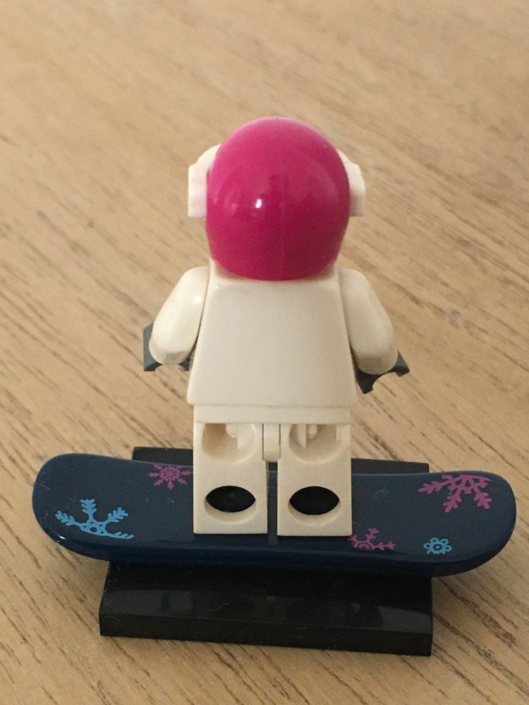 Lego minifigures seria 3 Snowboarder