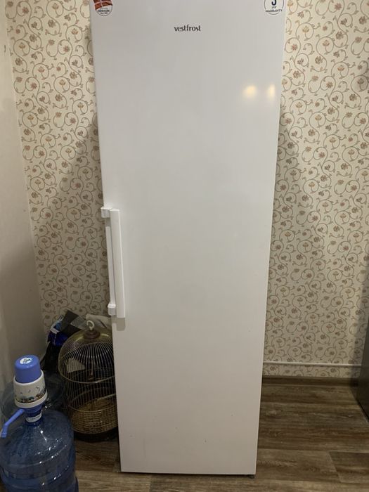 Морозільна камера Vestfrost VD865FNW