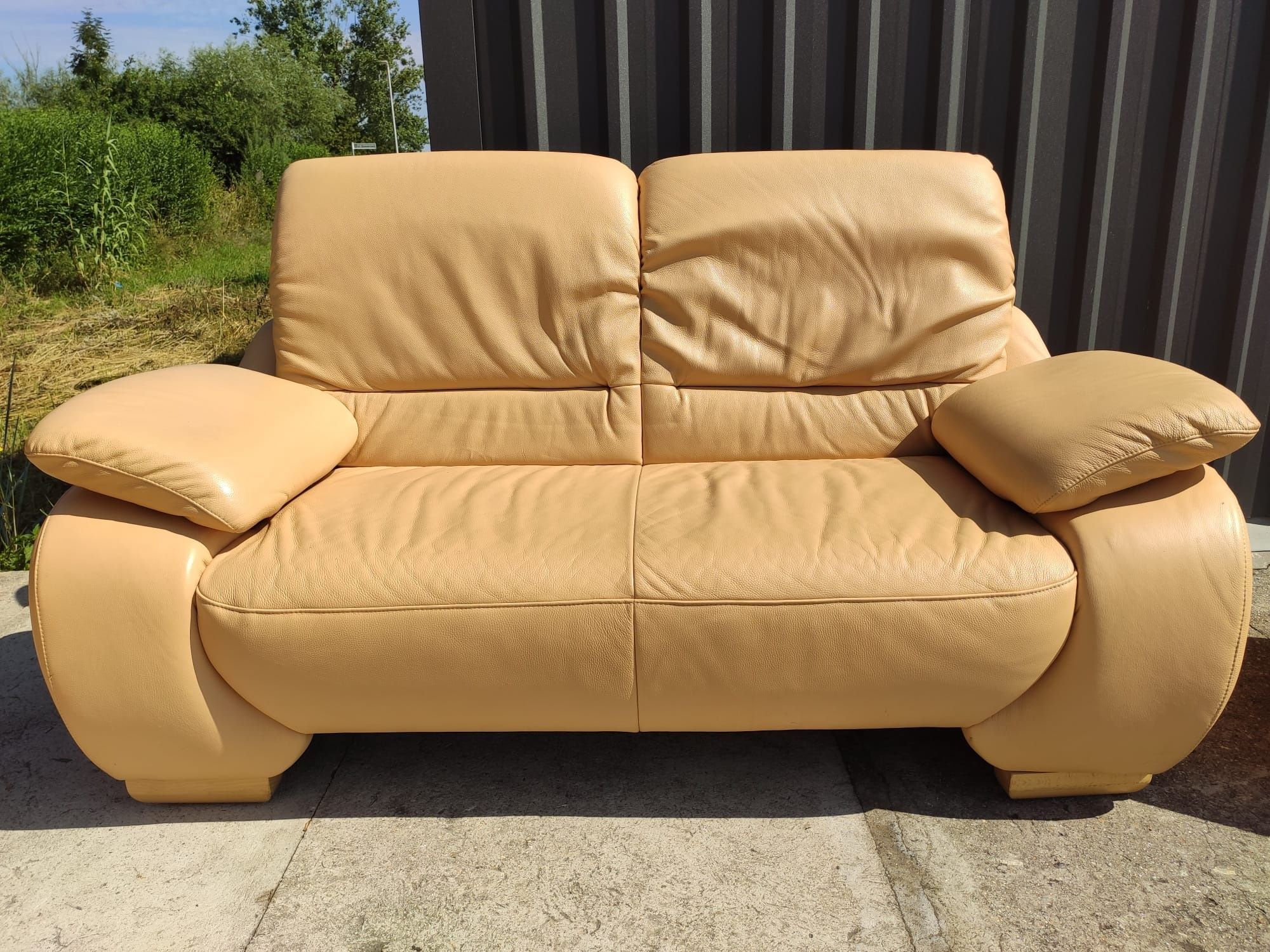 Sofa skórzana 3-osobowa+2-osobowa+pufa-skóra naturalna! Nowoczesny!