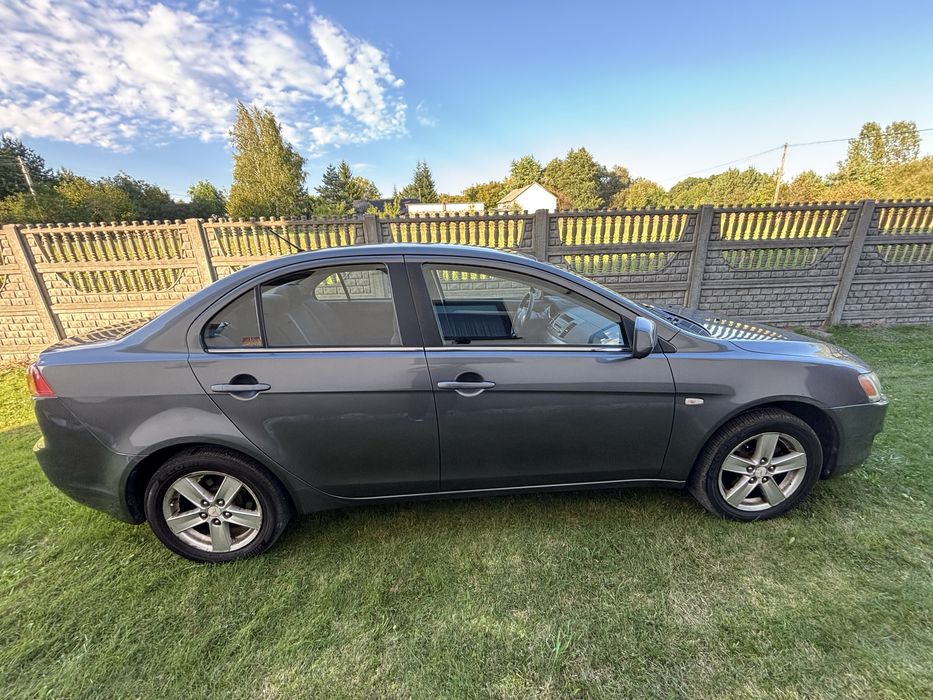 Mitsubishi lancer 10