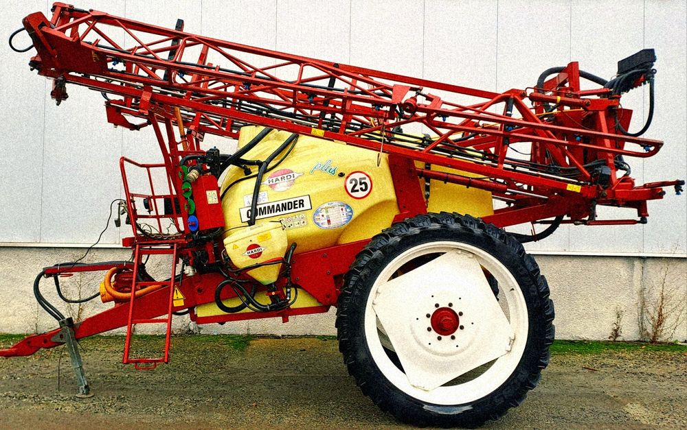 Opryskiwacz Hardi Commander Plus 21m 2800L