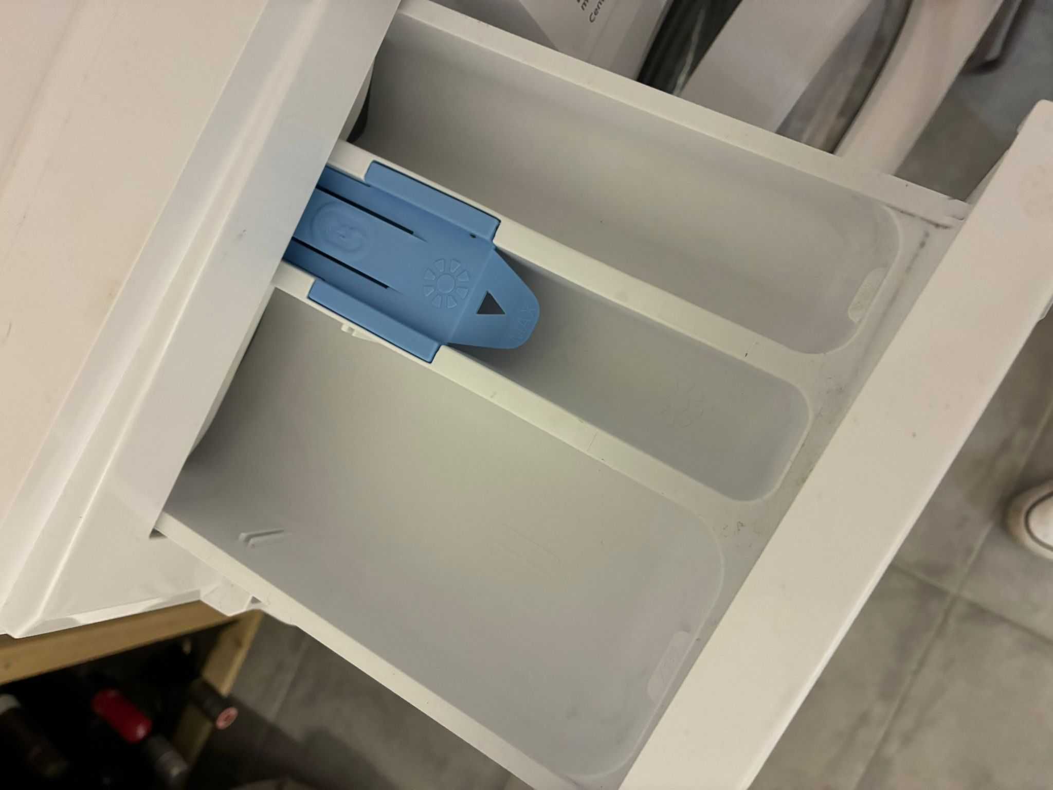 Máquina de Lavar Roupa Meireles MLR 1084w – 8 kg – Óptimo Estado