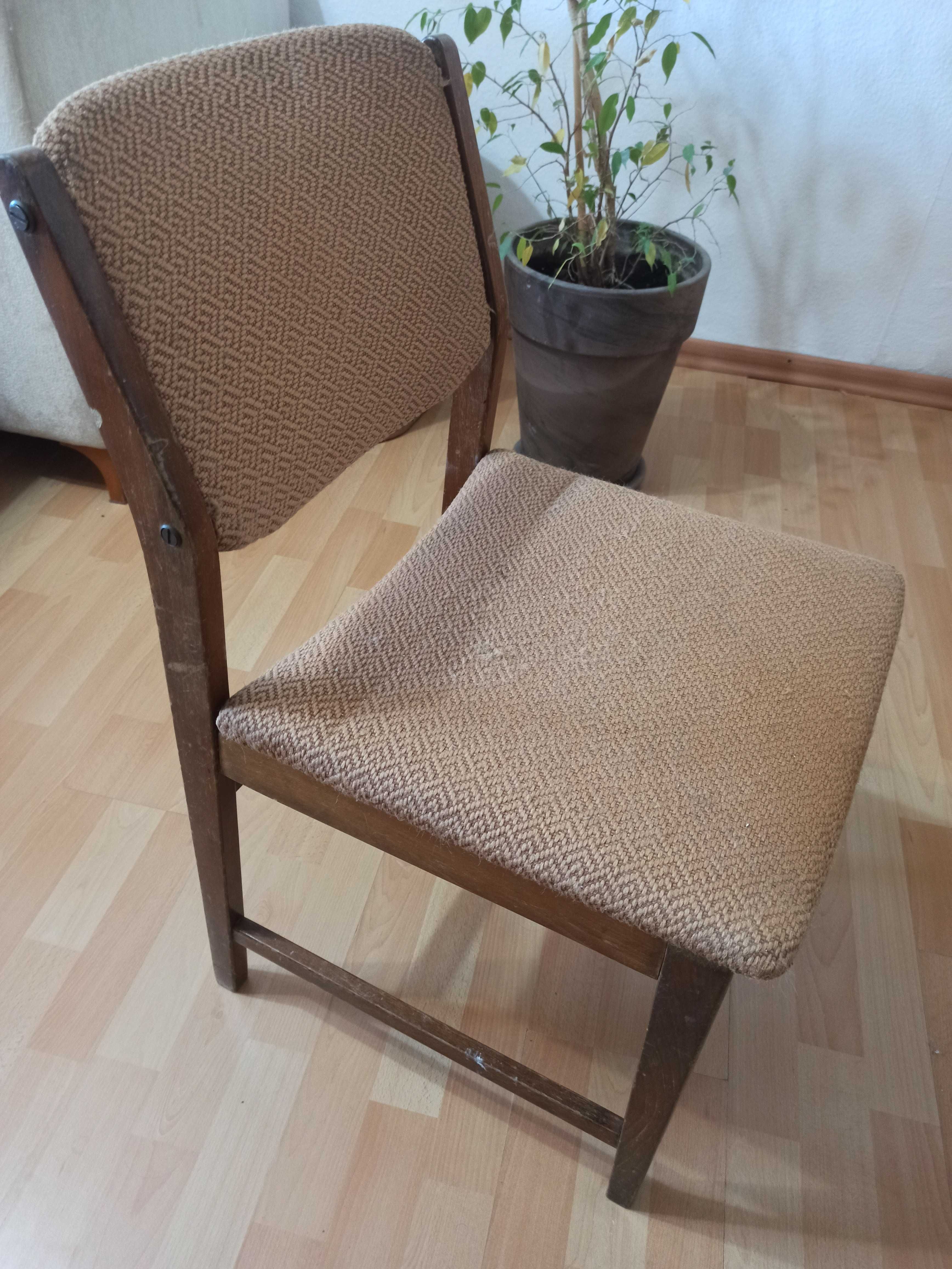 Krzesło tapicerowane PRL typ 200-213, Kategoria B, 1969 rok