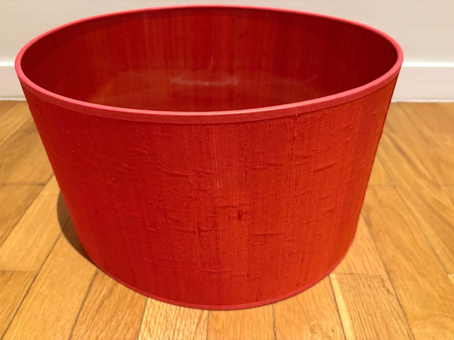 Abajur Vermelho e Abajur Rosa às riscas