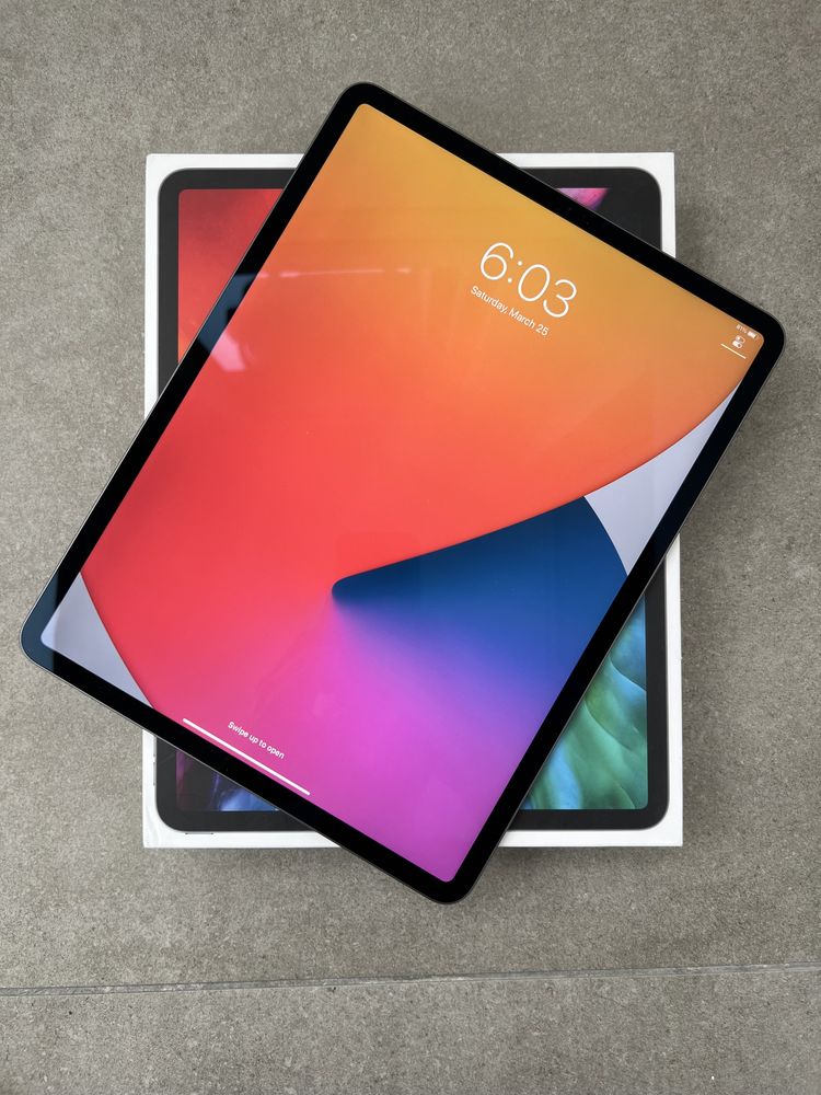 630$ iPad Pro 12.9 2020 MXFX2 4th Gen 256GB + LTE