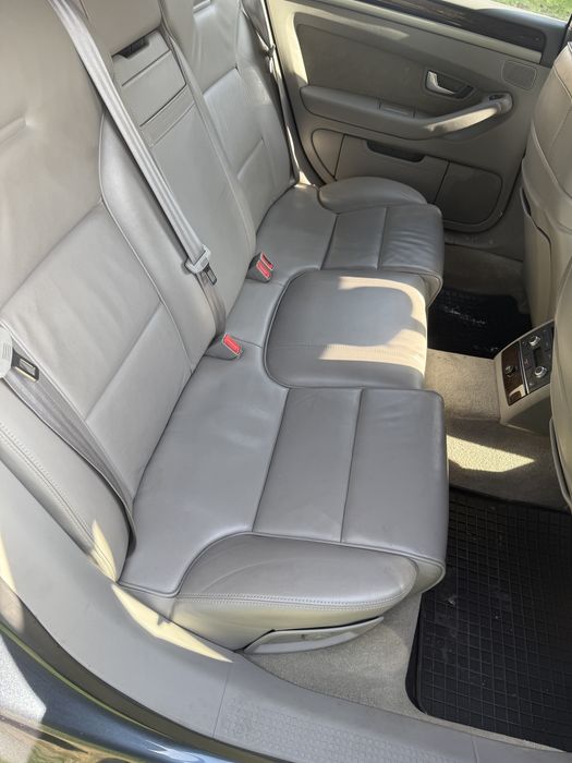 Audi A8 D3 4.2 TDI Quattro 326KM 2007 – V8, automat, do poprawek!