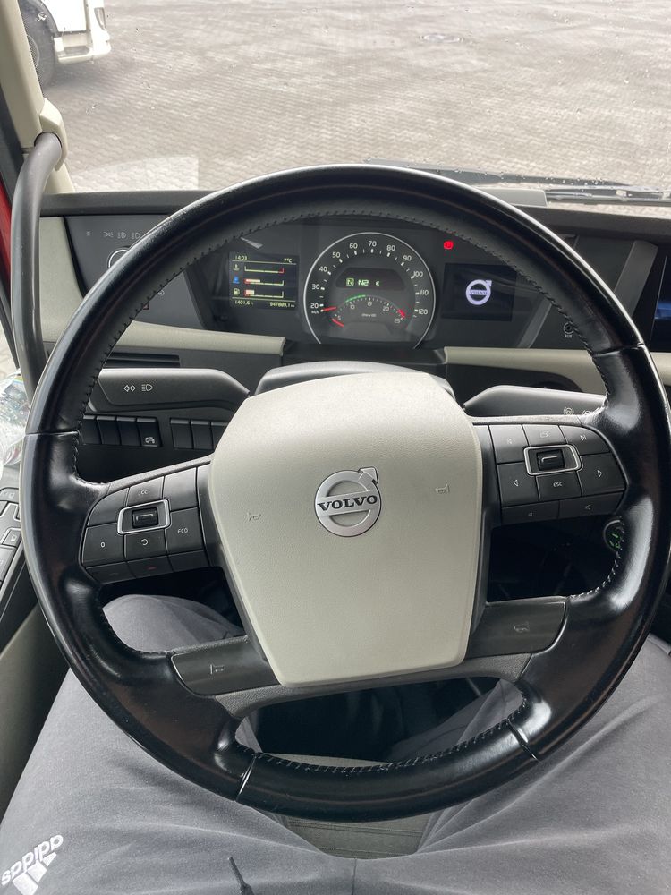 VOLVO FH4/13 + Shwarzmuller 2015року