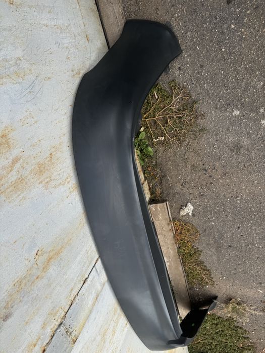 Задний бампер дифузор юбка Audi A4 B6