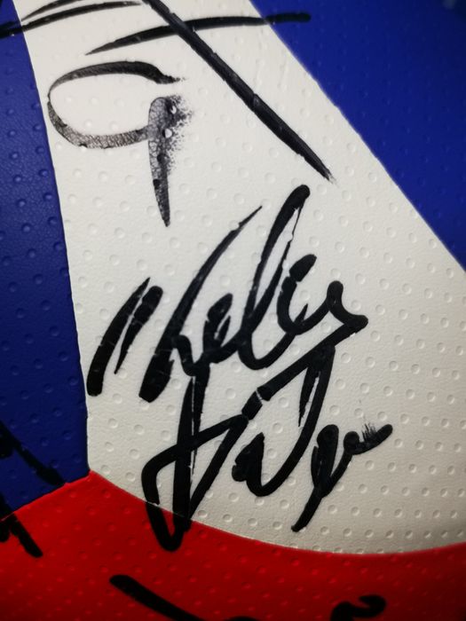 ZAKSA Unikatowa piłka z finału Ligi Mistrzów 2021 z autografami siatka