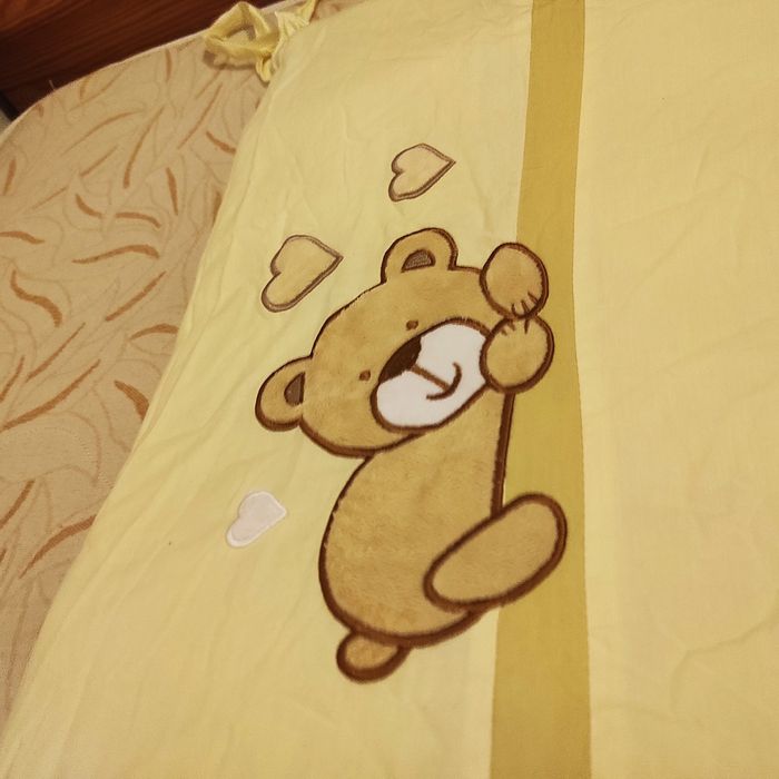 Komplet pościeli: kołdra, poduszka, poszewki, prześcieradło z gumką