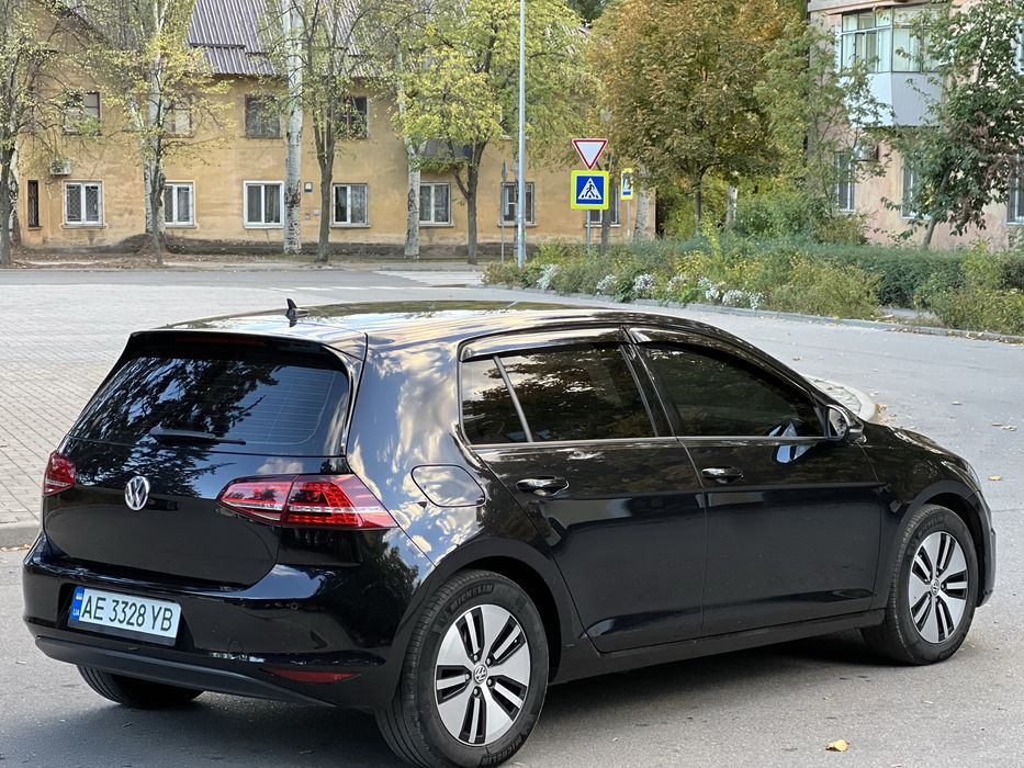 Volkswagen E-Golf 2014 Один владелец