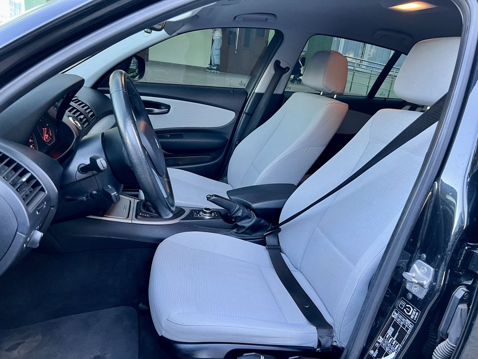 У продажy BMW 2.0 Бензин.Автомат