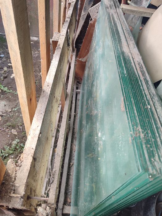 Скло віконне  бу