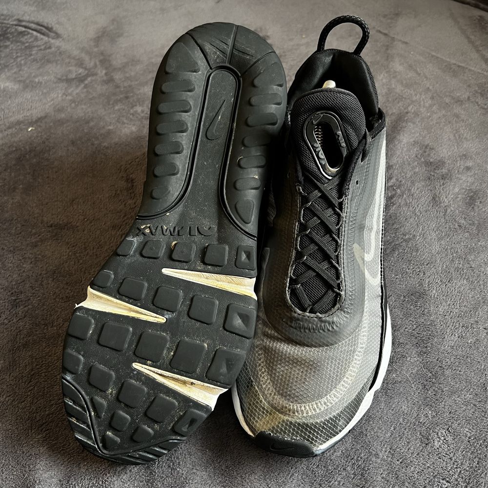 Чоловічі кросівки Nike air max 2090. P. 44,5.