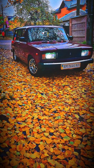 ваз 2104 жигулі.