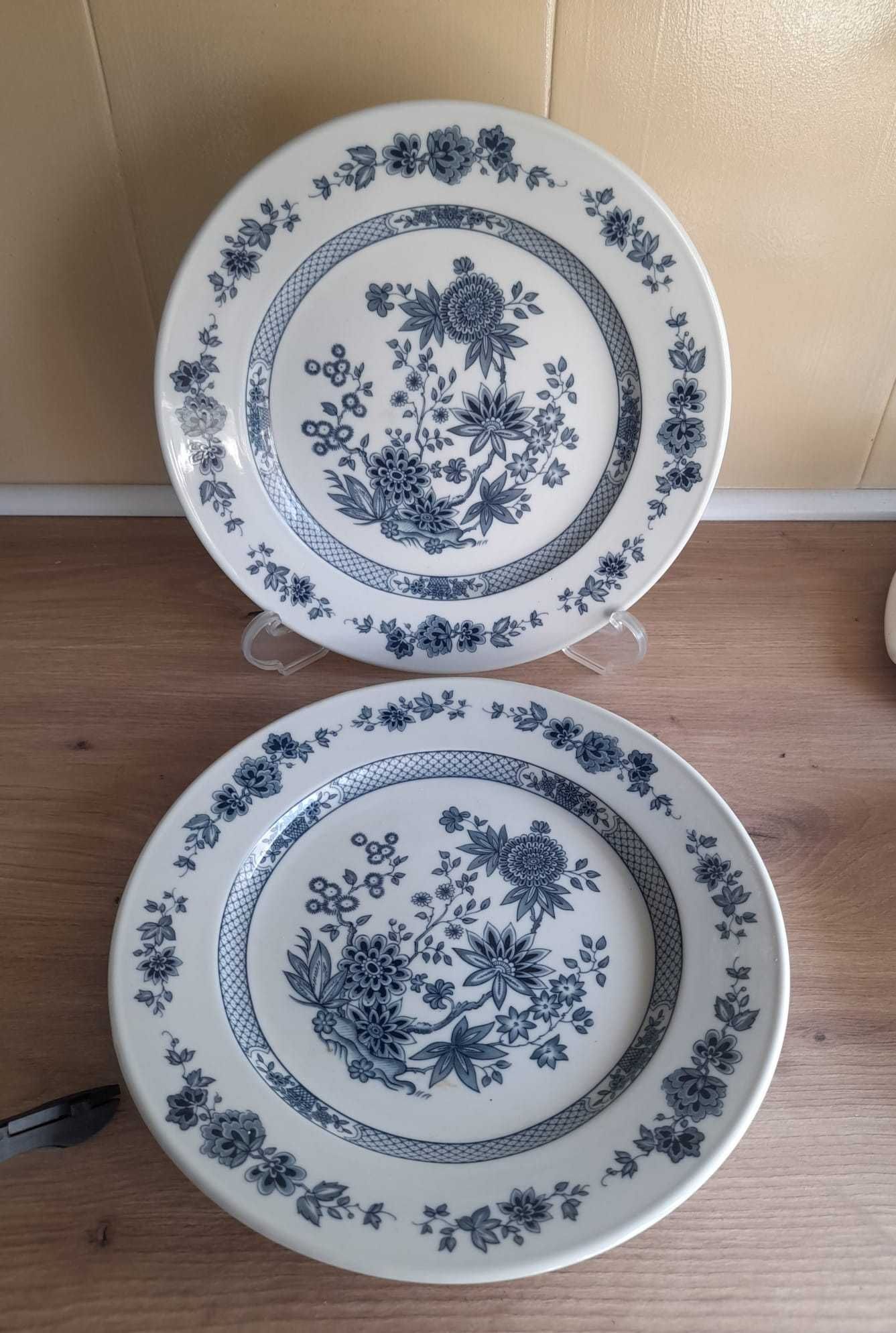 2 Pratos Decorativos pintados a mão - Loiça de Coimbra