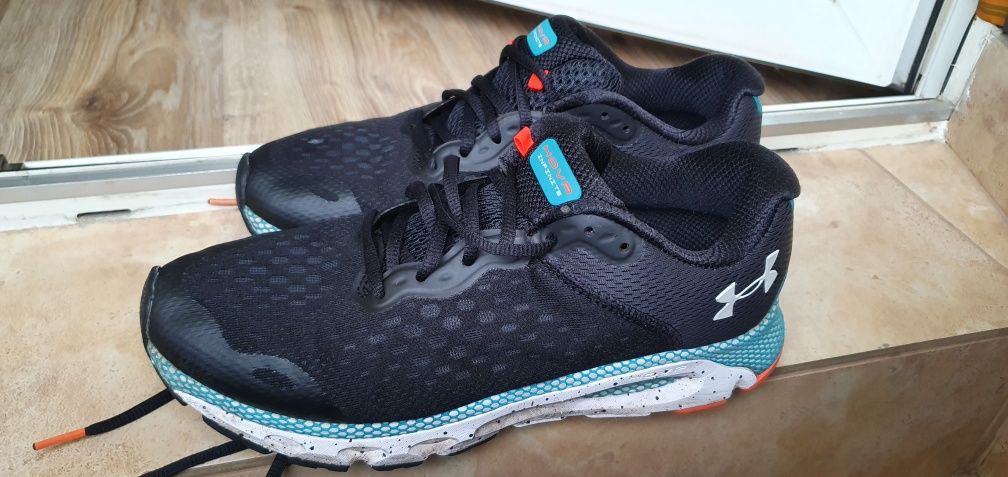 Buty męskie do biegania Under Armour HOVR Infinite roz 43 wkładka 27,5