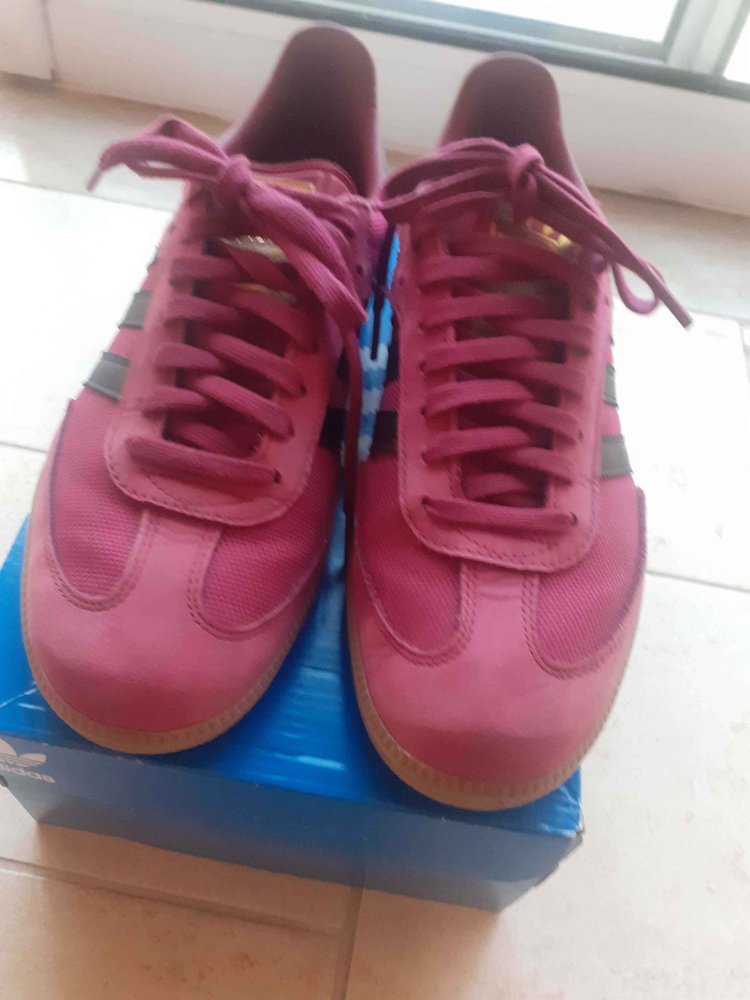 Vende se tennis adidas modelo samba 41,5 como novos