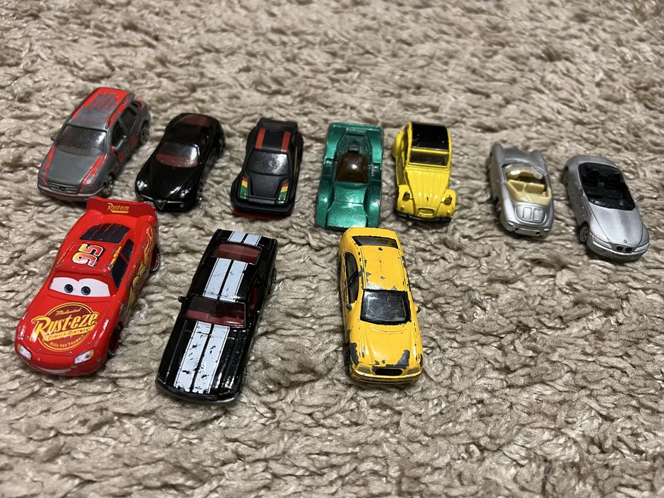 Машинки модельки