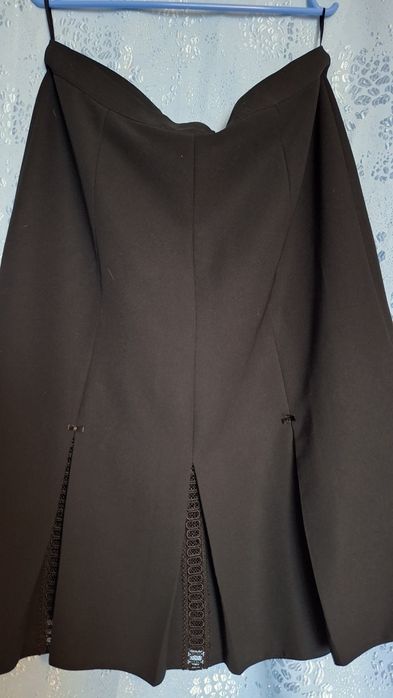 Продам спідницю чорну