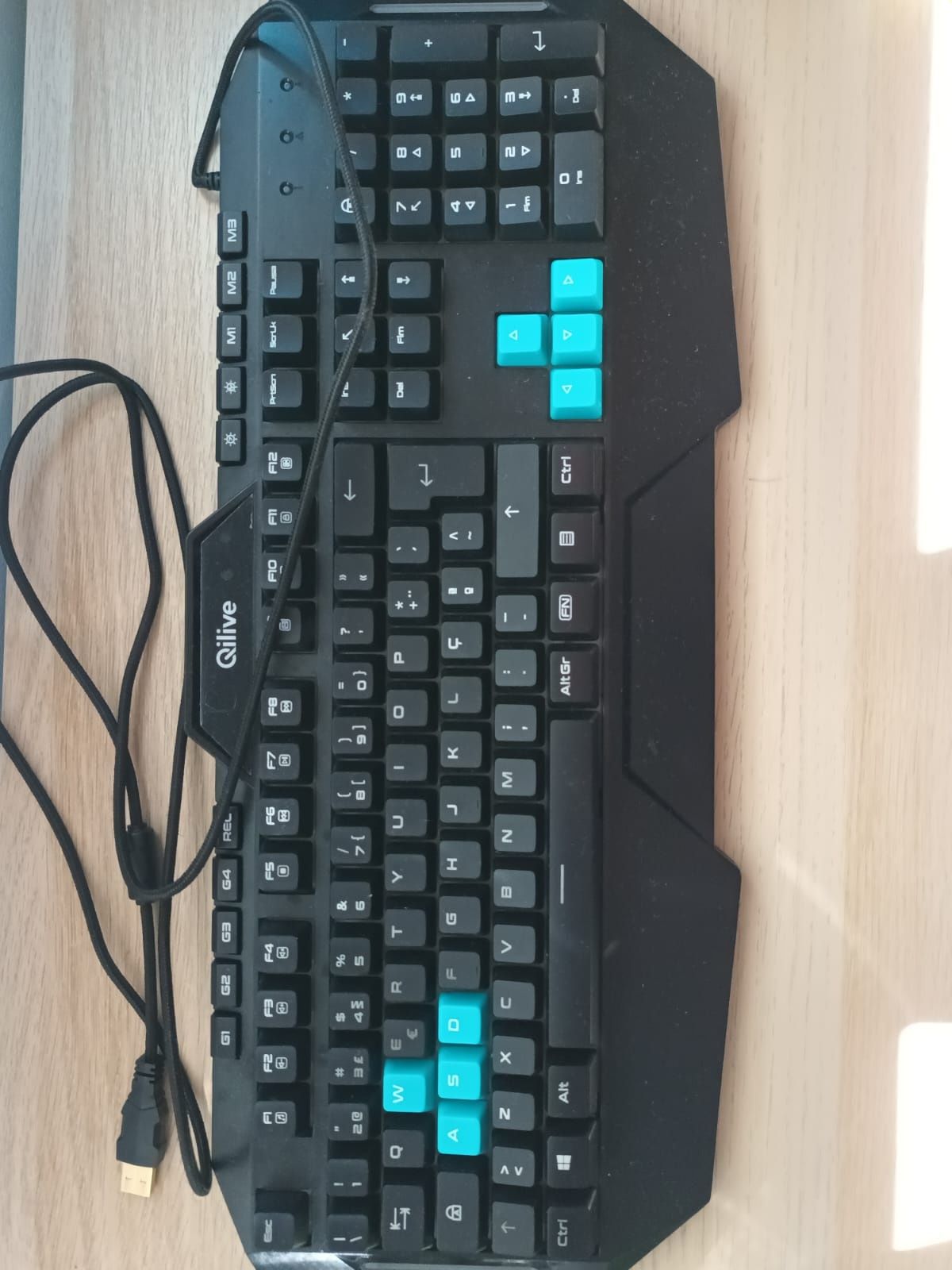 Teclado gaming ( com rgb e varias cores)